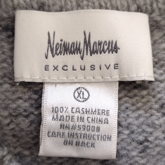 Neiman Marcus Exclusive Women's 100% Cashmere Knit Pullover Cowlneck Sweater - Picture 11 of 11